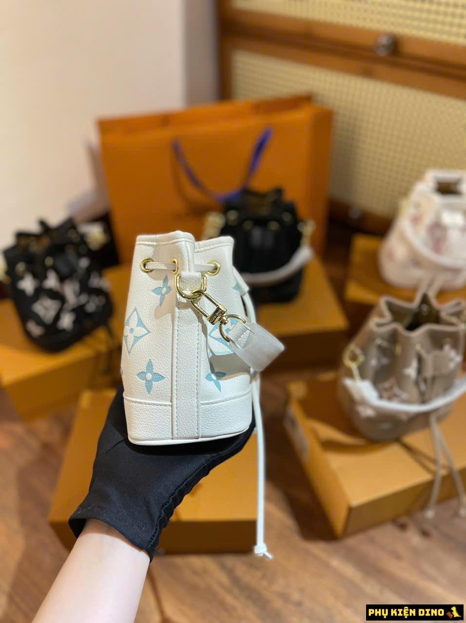 Túi LV Louis Vuitton Dây Rút Fullbox White Blue Túi LV Louis Vuitton Dây Rút Fullbox White Blue